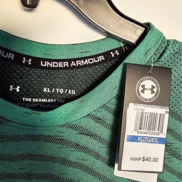 Men's UNDER ARMOUR UA SZ XL SEAMLESS WAVE SHORT SLEEVE SHIRT TOP - Picture 2 of 5